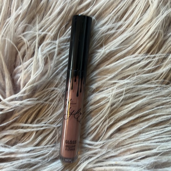 COPY - COPY - Kylie Cosmetics Lipstick - Picture 10 of 14
